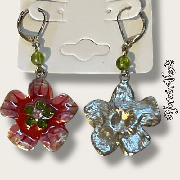 Bundle Sale 3 for $15 | Vibrant Flower Dangle Earrings with Green Beads - Picture 7 of 8